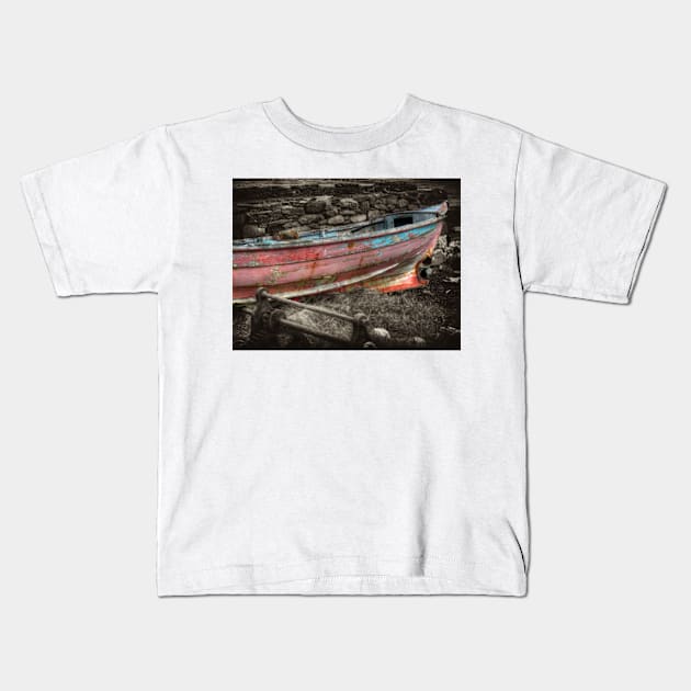 Shetland Boat (3) Kids T-Shirt by Avalinart